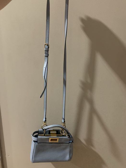Сумочка fendi блакитна