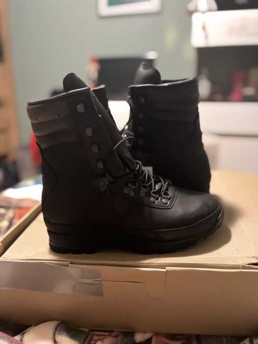 Buty wojas z membraną izolacyjną
