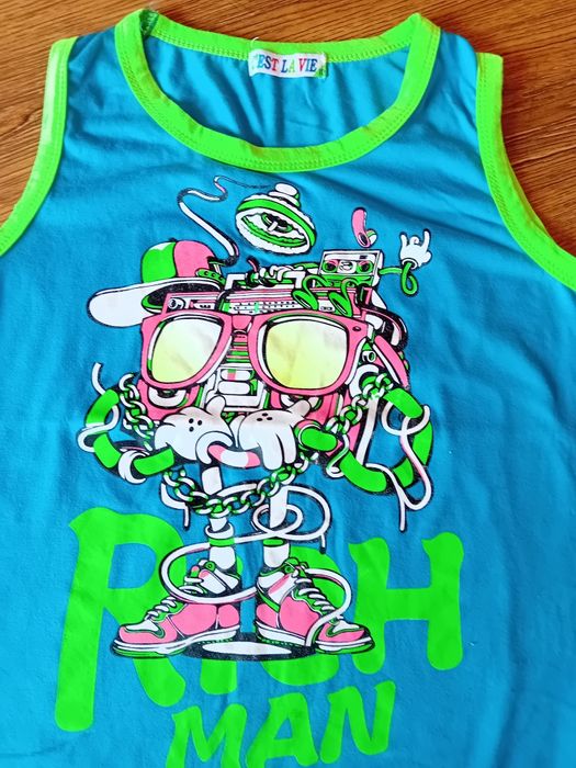 T-shirt, podkoszulek, koszulka