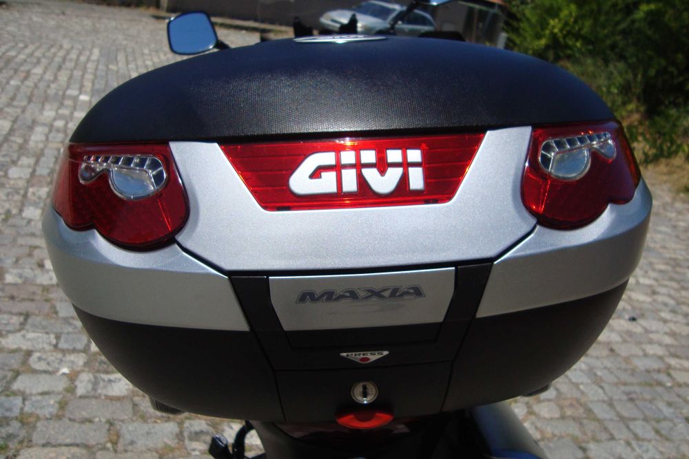 Suzuki V-Strom 650