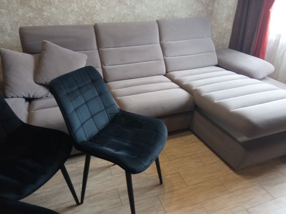 Хімчистка м'яких меблів,матраців,килимів