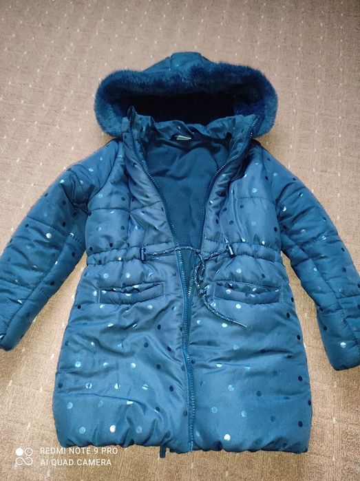 Тепла зимова куртка 122 р.