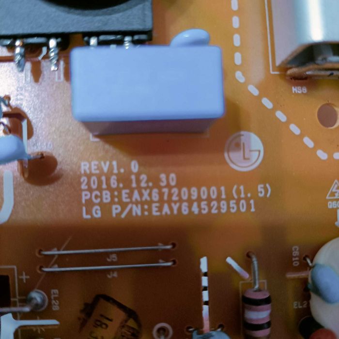 TV de LG 43" - 43UK6300PLB