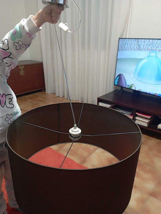 Candeeiro castanho grande