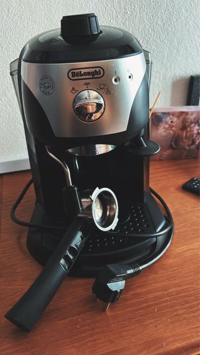 Maquina de cafe manual DELONGHI
