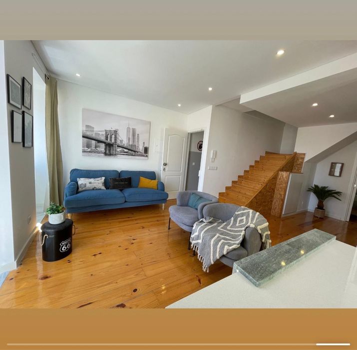 Arrenda - se T3 duplex