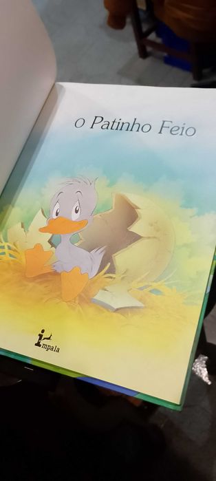 O Patinho Feio / A Corça Loura e o Grande Leão 2 Livros