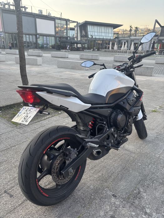 YAMAHA XJ6 2012