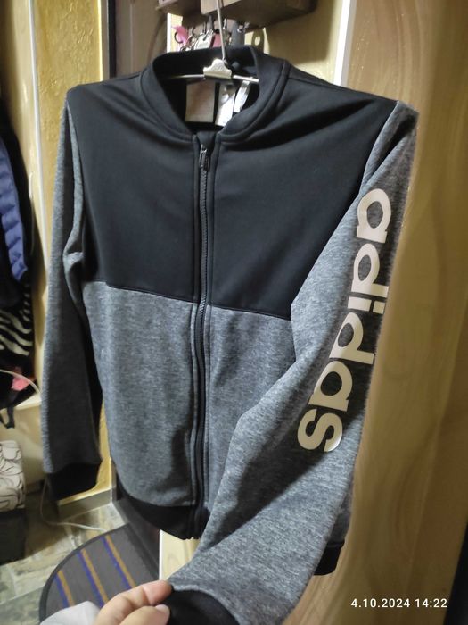 продам пакетом одяг в школу хлопцю