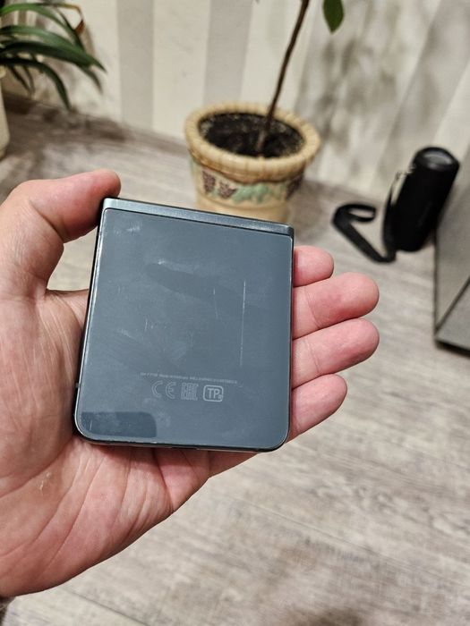 Galaxy Z Flip 3 5G 8/256 gb Green neverlock