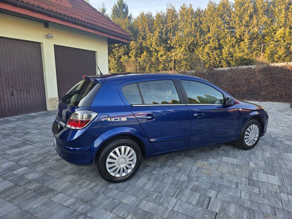 OPEL ASTRA H stan bdb 1.8 benzyna