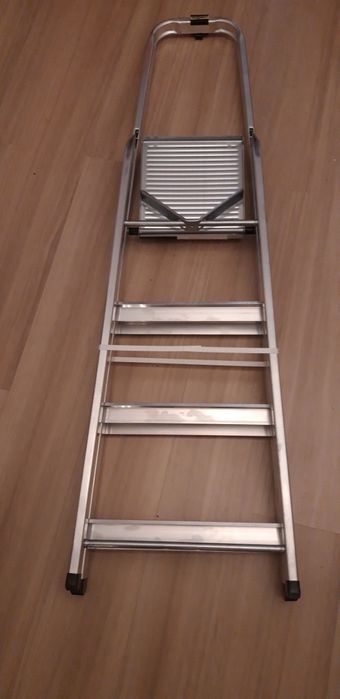 Drabina aluminiowa rozkładana 3,4 stopniowa