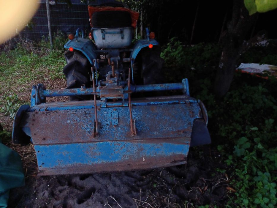 Trator iseki sem documentoss