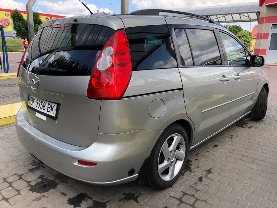 Автомобіль Mazda 5 2007року  2,0 газ/бензин 7місць