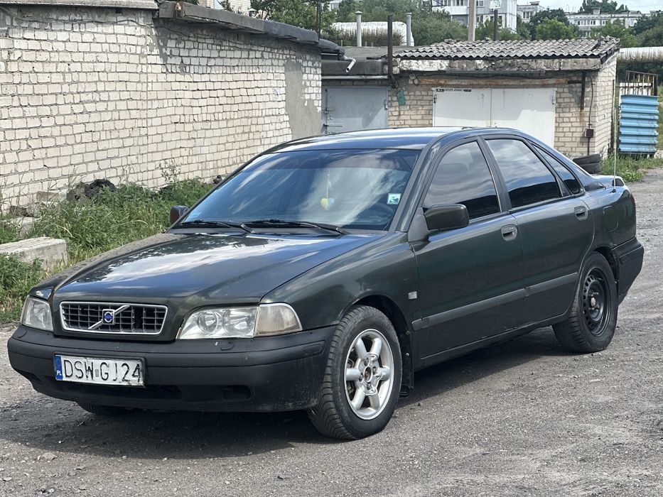 Срочно продам Volvo