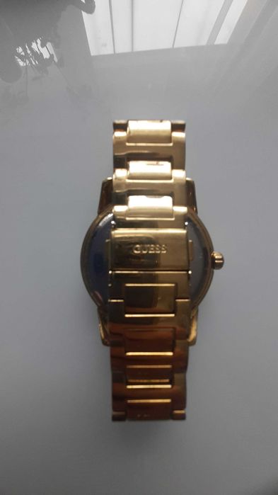 Zegarek Gues złota bransoleta