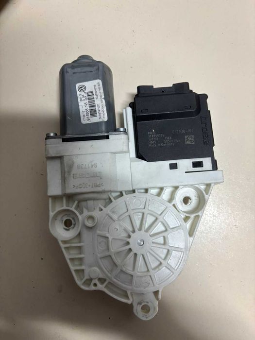 Мотрчик до скла підйомника VAG