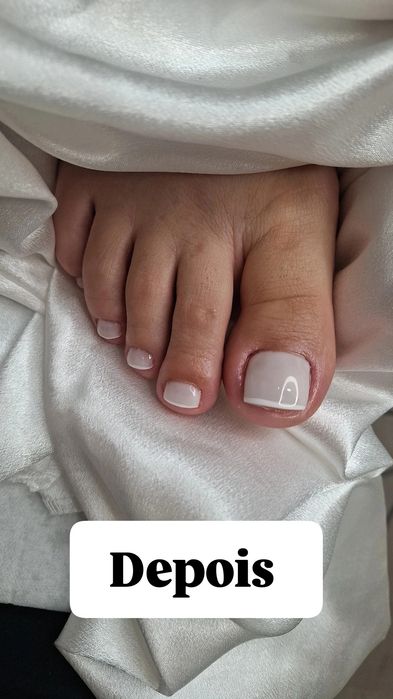 Cutilagem Brasileira com precisão e cuidado para deixar suas unhas perfeitas