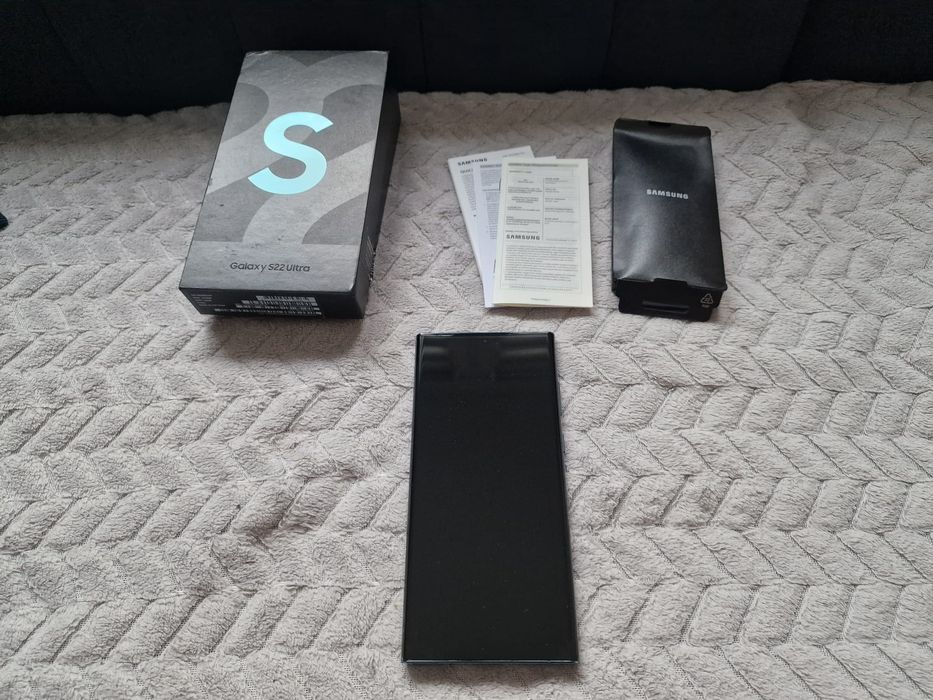# Galaxy S22 Ultra # SM-G908B/DS # 256GB # Uszkodzony #
