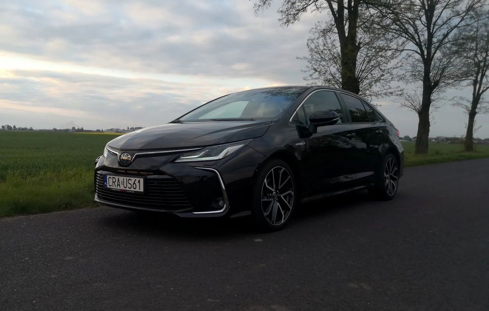 Toyota Corolla Grzane fotele x4