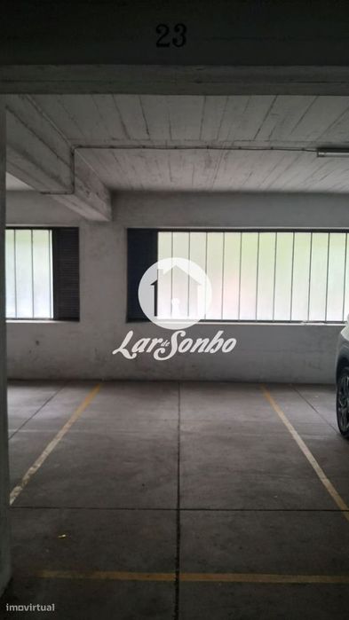Apartamento T2, na zona da Rua Costa Cabral, junto ao Metro, dispon...