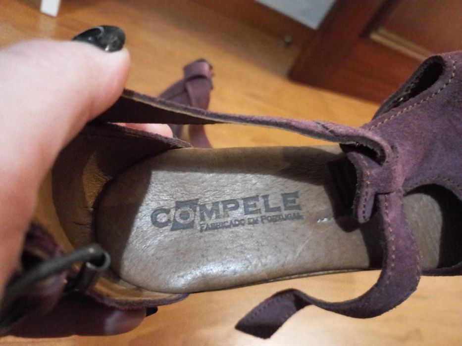 Sandálias salto alto