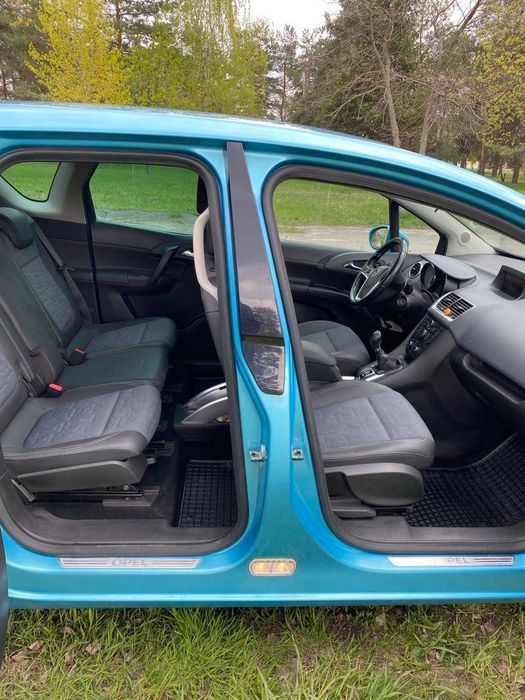 Продаж Opel Meriva 2010