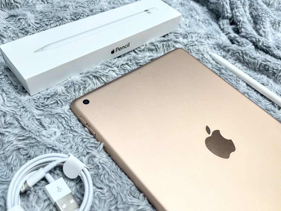 IPad 8 (128 gb) wi-fi, шикарное состояние! A2270