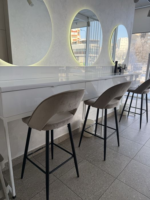 Барні стільці для бровиста/візажу/власного використання