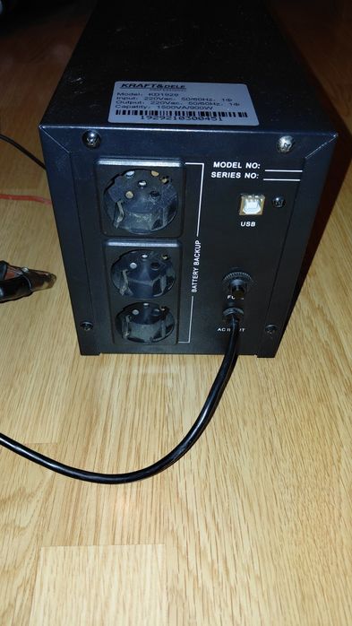 Инвертор  Kraft&Dele   24v