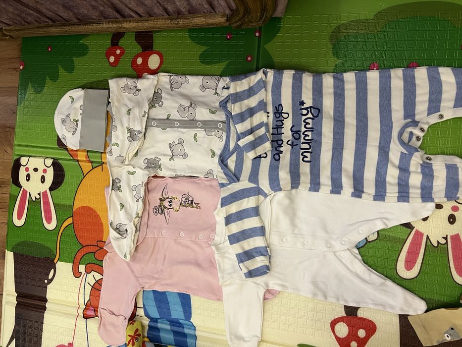 Продам пакет детских вещей