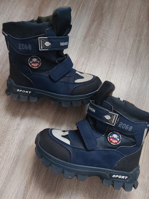 Зимові ботинки на хлопчика!! Розмір 33, устілка 20,5 см..