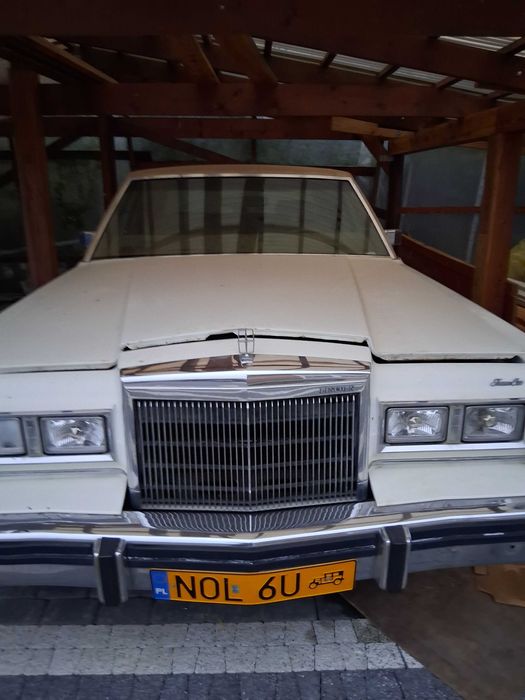 Linkoln Car  Town V8