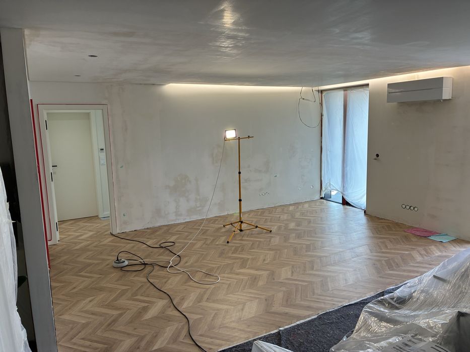 reparações, construção e ajuda doméstica