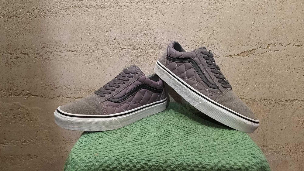 Damskie trampki VANS OLD SKOOL QUILTED r.40,5 skóra szare stan idealny
