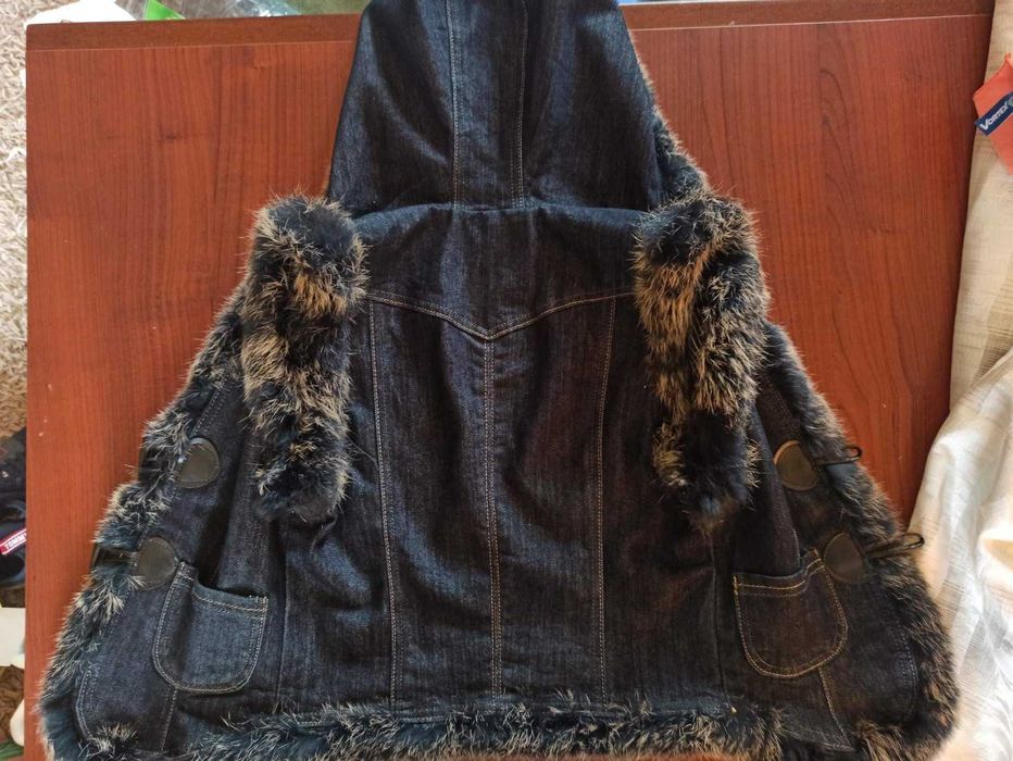 Джинсова безрукавка жилетка куртка натуральний мех