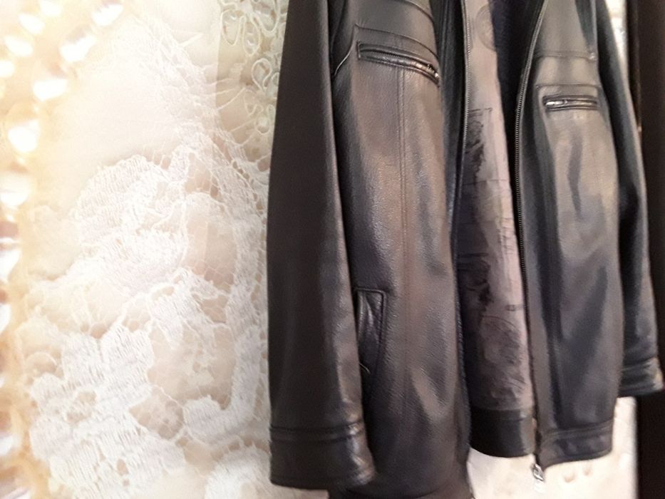 Кожана куртка стан суперовий