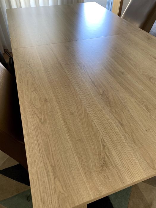 Mesa de jantar para 6 pessoas - extensível até 2 metros