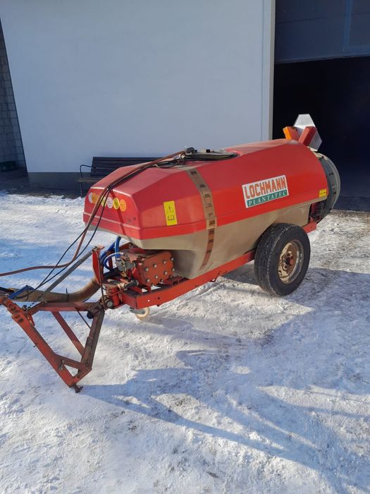 Opryskiwacz sadowniczy Holder 1000 l