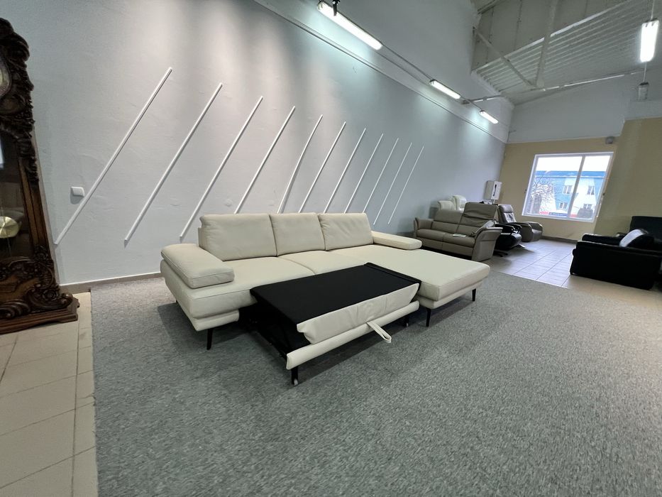 Диван шкіряний кутовий розкладний   реклайнер виставковий стан новий