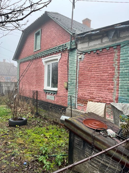 Будинок по вул. Ломоносова