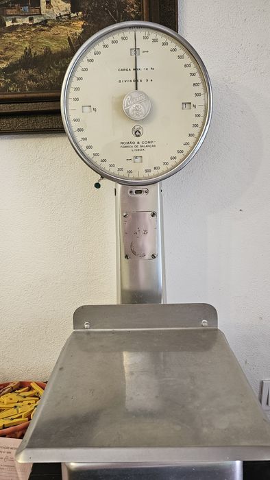 Balança Antiga Romão & Companhia – Fábrica de Balanças Lisboa