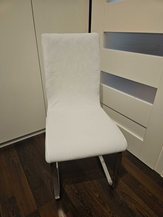 Pokrowce na krzesła miękkie welurowe białe 4 sztuki komplet