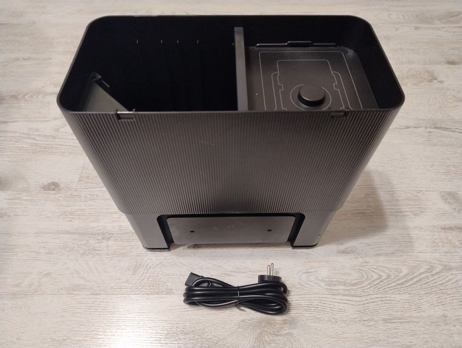 Stacja Clean Base Irobot Roomba J5+J7+J9+ (Bez Pokrywy) USZKODZONA
