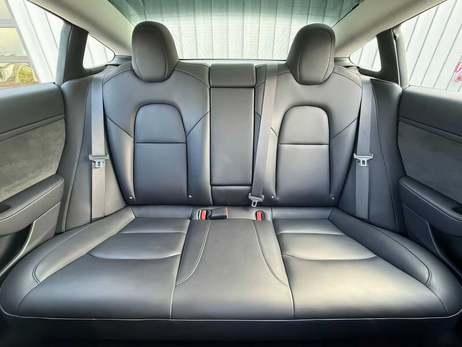 Tesla Model 3 Performance      2018