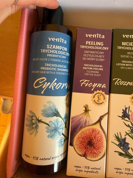 Kosmetyki do włosów nowe szampon ścierka peeling trychologiczny