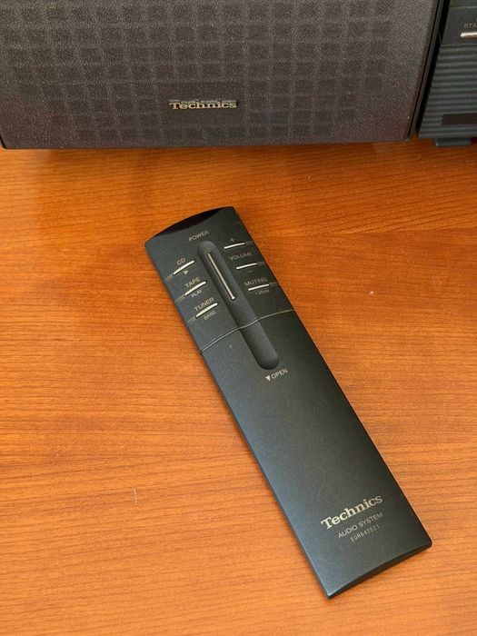 Technics CD Stereo System LS10