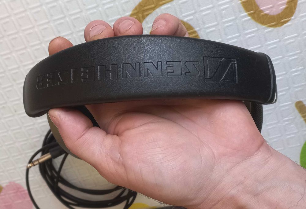 Навушники Sennheiser HD595