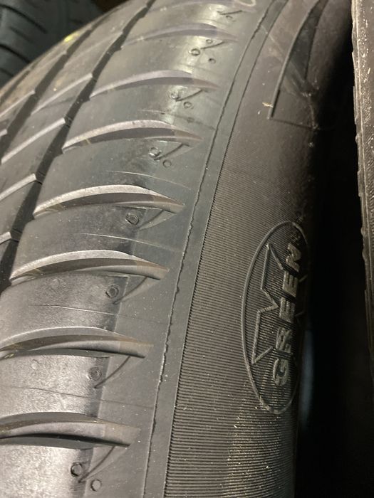 215/65r17 99V Michelin primacy 3 S1