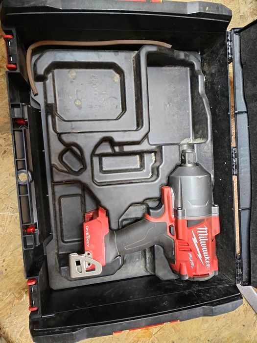 Wkład do walizki Milwaukee m18 klucz udarowy